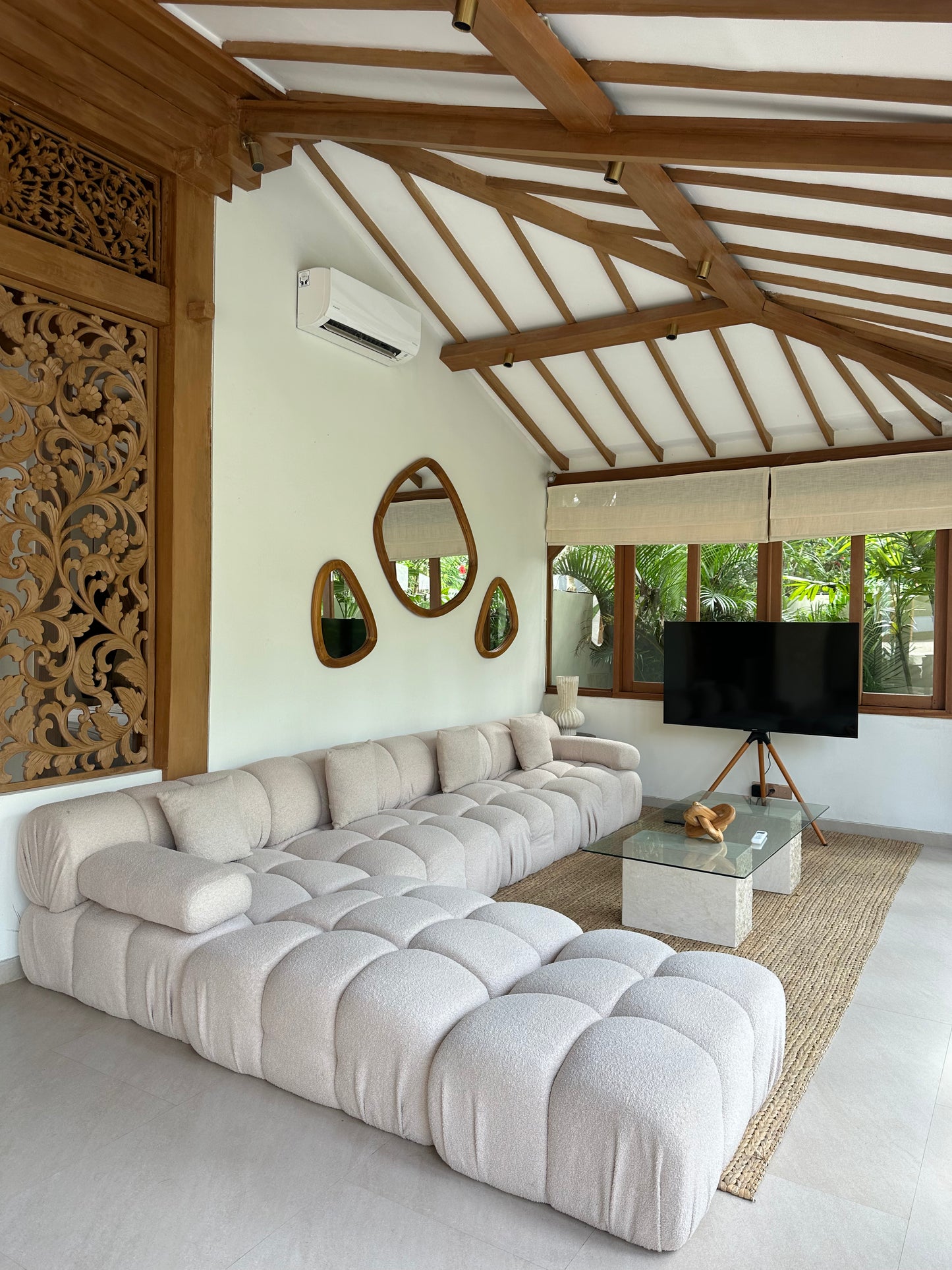 VILLA PANDE